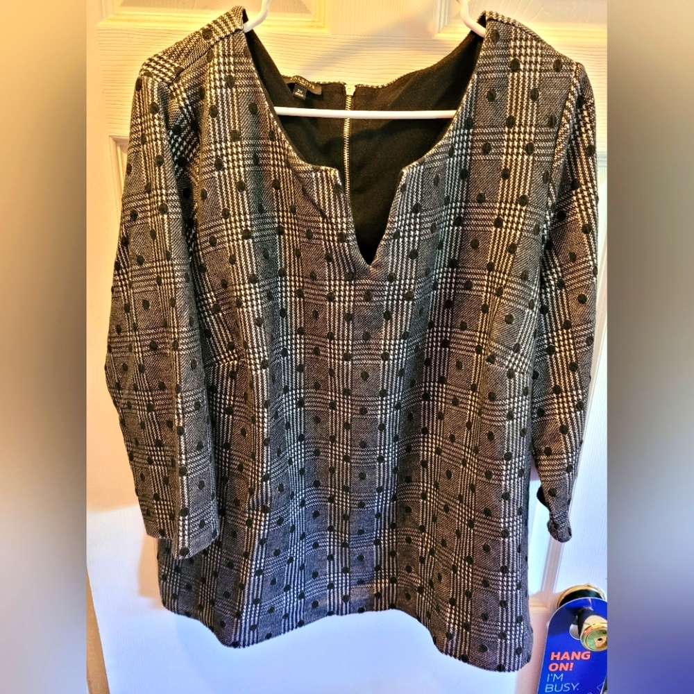 NWOT heavy plaid and polkadot zip back shirt